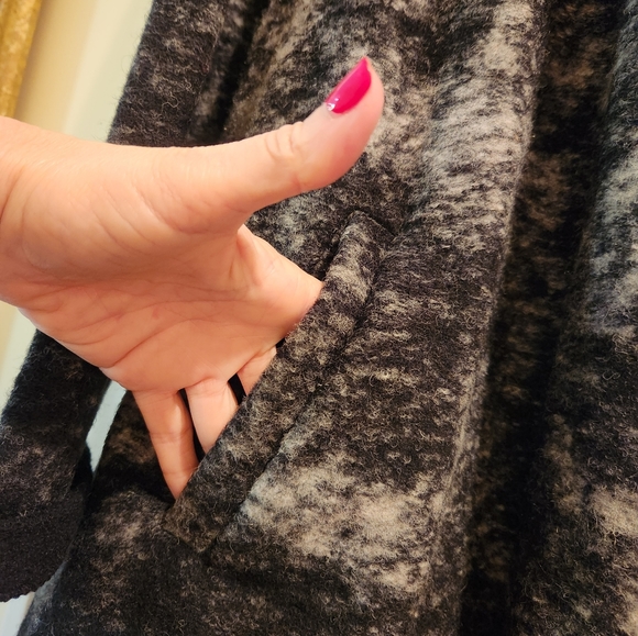 Perfect Fall/Spring Coat - Picture 8 of 17